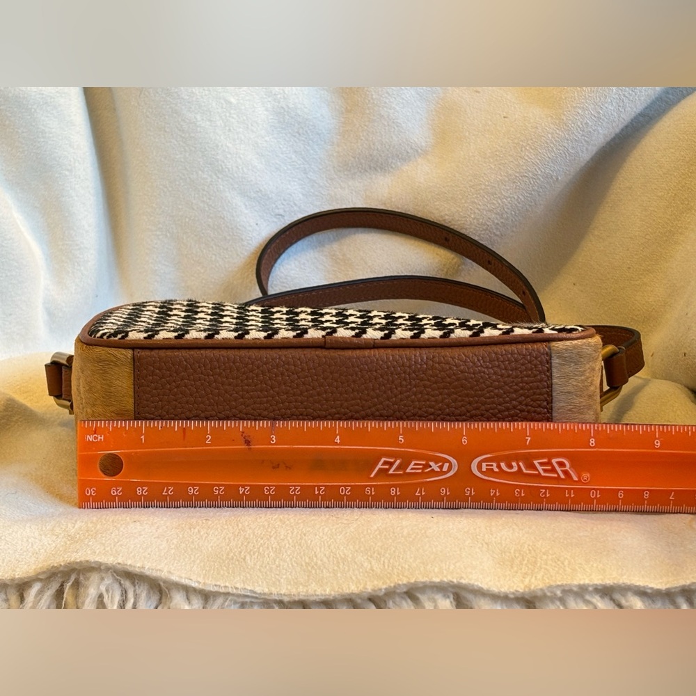 J Crew Devon Houndstooth Calf Hair Pebbled Leather Crossbody Camera Bag Like New - Picture 10 of 11